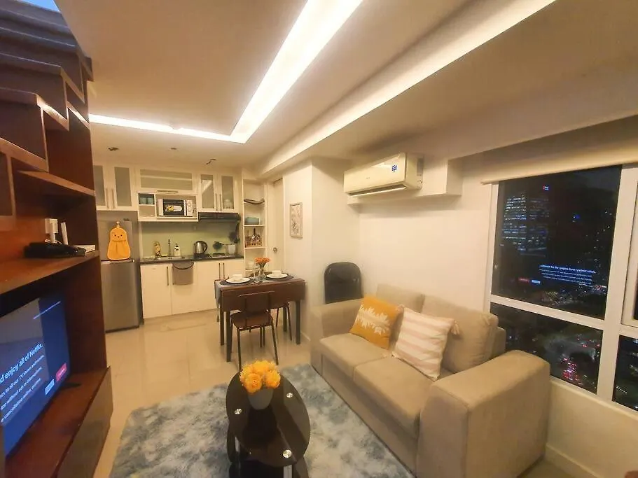 Apartment Bgc Taguig Cozy 2 Bedroom Loft, With Stunning Bgc Skyline View! Manila