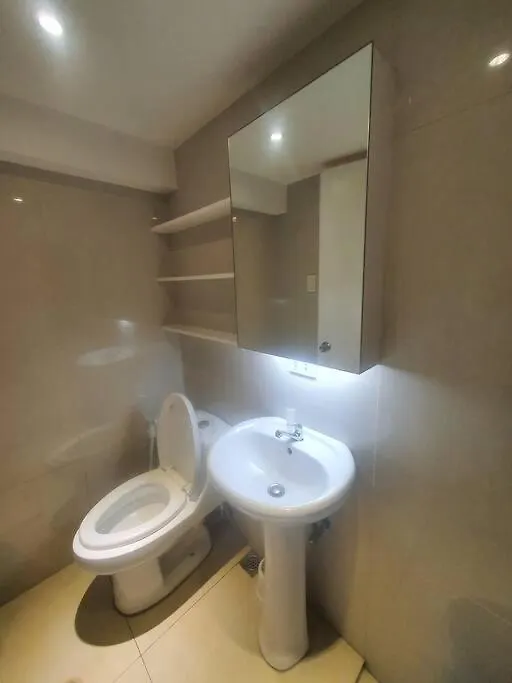 Apartment Bgc Taguig Cozy 2 Bedroom Loft, With Stunning Bgc Skyline View! Manila