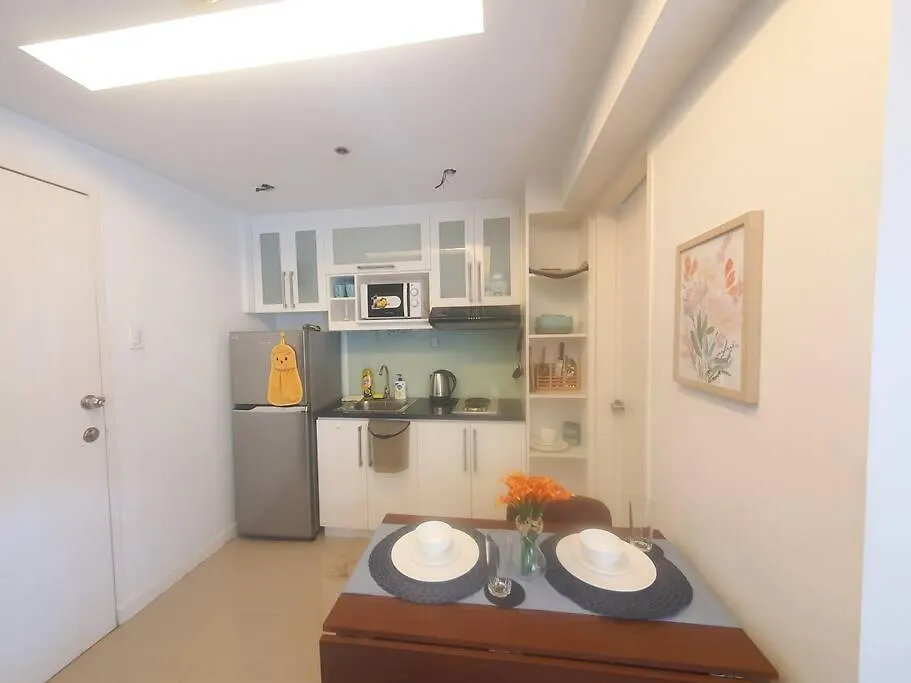 Bgc Taguig Cozy 2 Bedroom Loft, With Stunning Bgc Skyline View! Manila 0*,