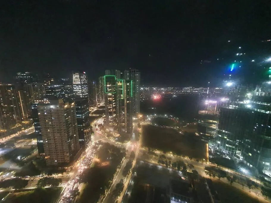Apartment Bgc Taguig Cozy 2 Bedroom Loft, With Stunning Bgc Skyline View! Manila Philippines